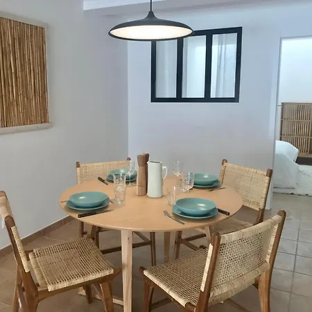 In - Two Double Bedroom Apartment Sesimbra