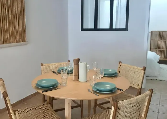 In - Two Double Bedroom Διαμέρισμα Σεσίμπρα